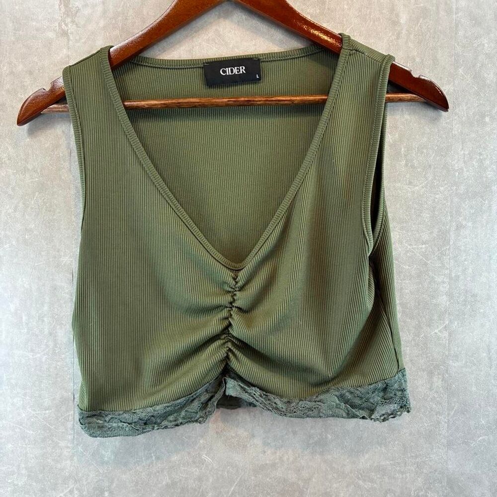 Cider Women's Green and Khaki Crop-top